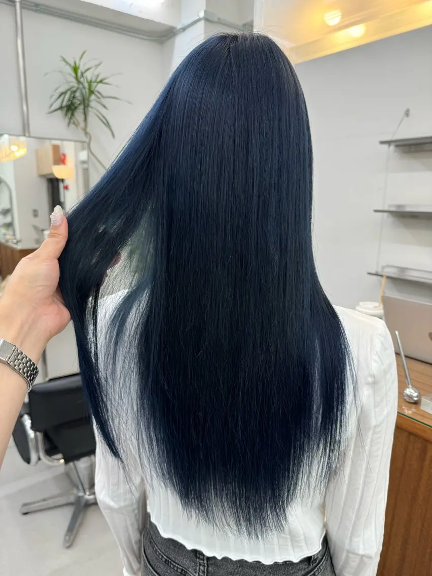 セミロング カラー カット ヘアカラー トリートメント MIES amane(アマネ)のヘアスタイル