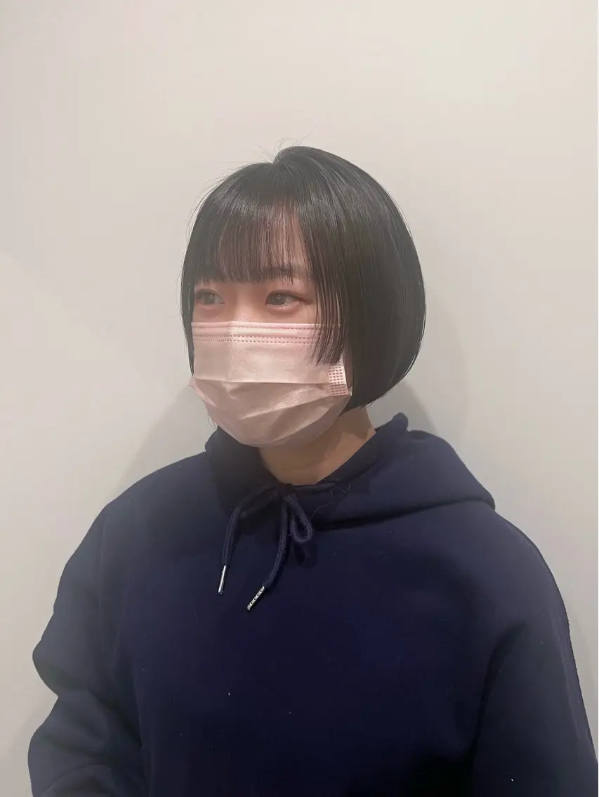 ショート ボブ カット 工藤 梨花のヘアスタイル