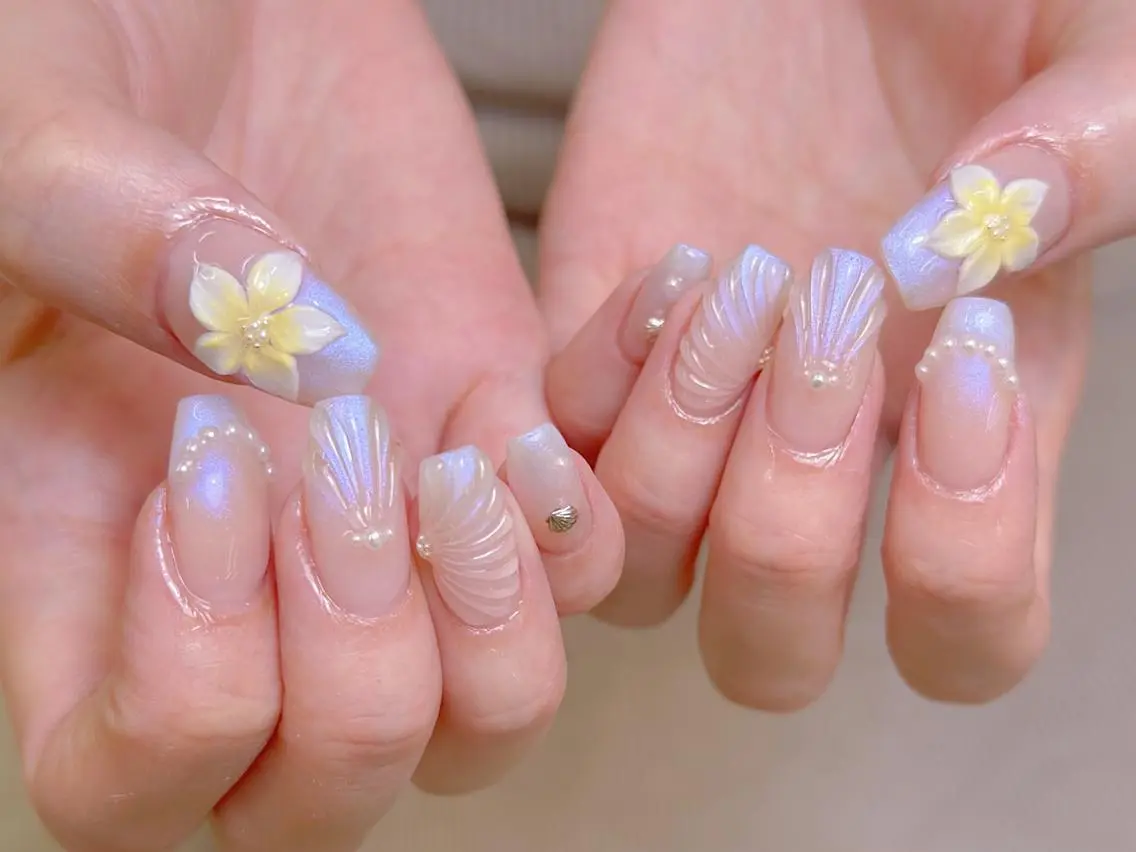 ネイル 💕リリ 🩷のネイルデザイン