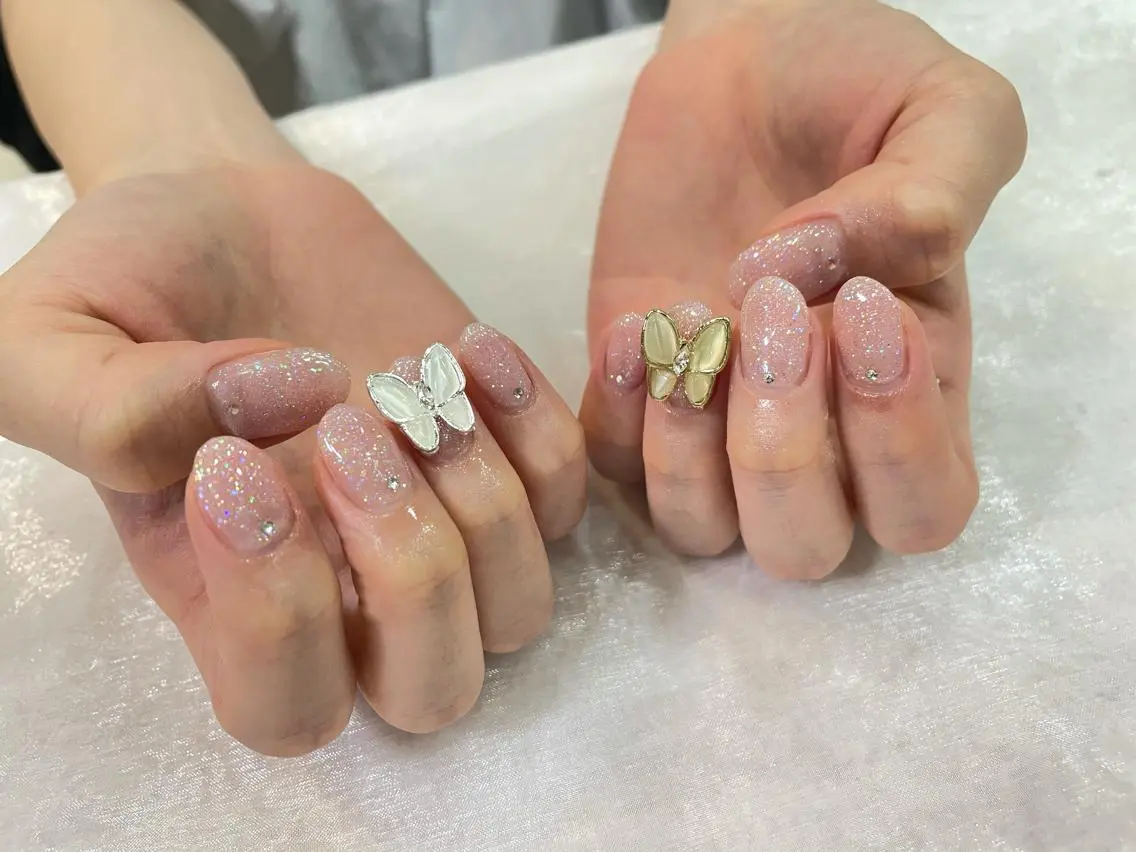 ネイル ハンドネイル ハンドケア はばすみれ🎀ﾈｲﾙ 光ﾌｪｲｼｬﾙ ﾍｱのネイルデザイン