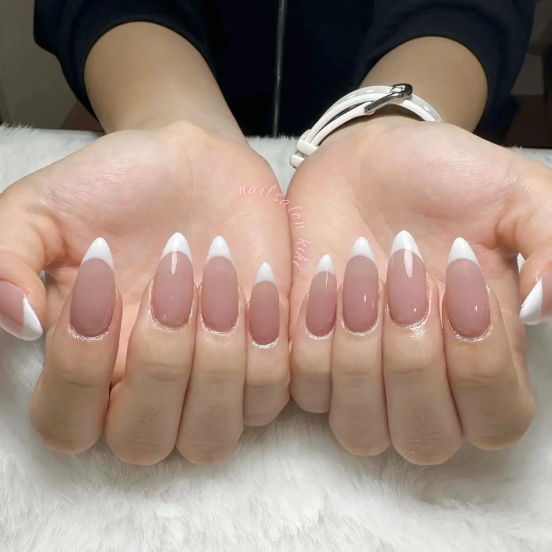 ネイル 長さ出し ジェルネイル マグネットネイル 持ち込み ニュアンスネイル ハンドネイル キ ヒのネイルデザイン
