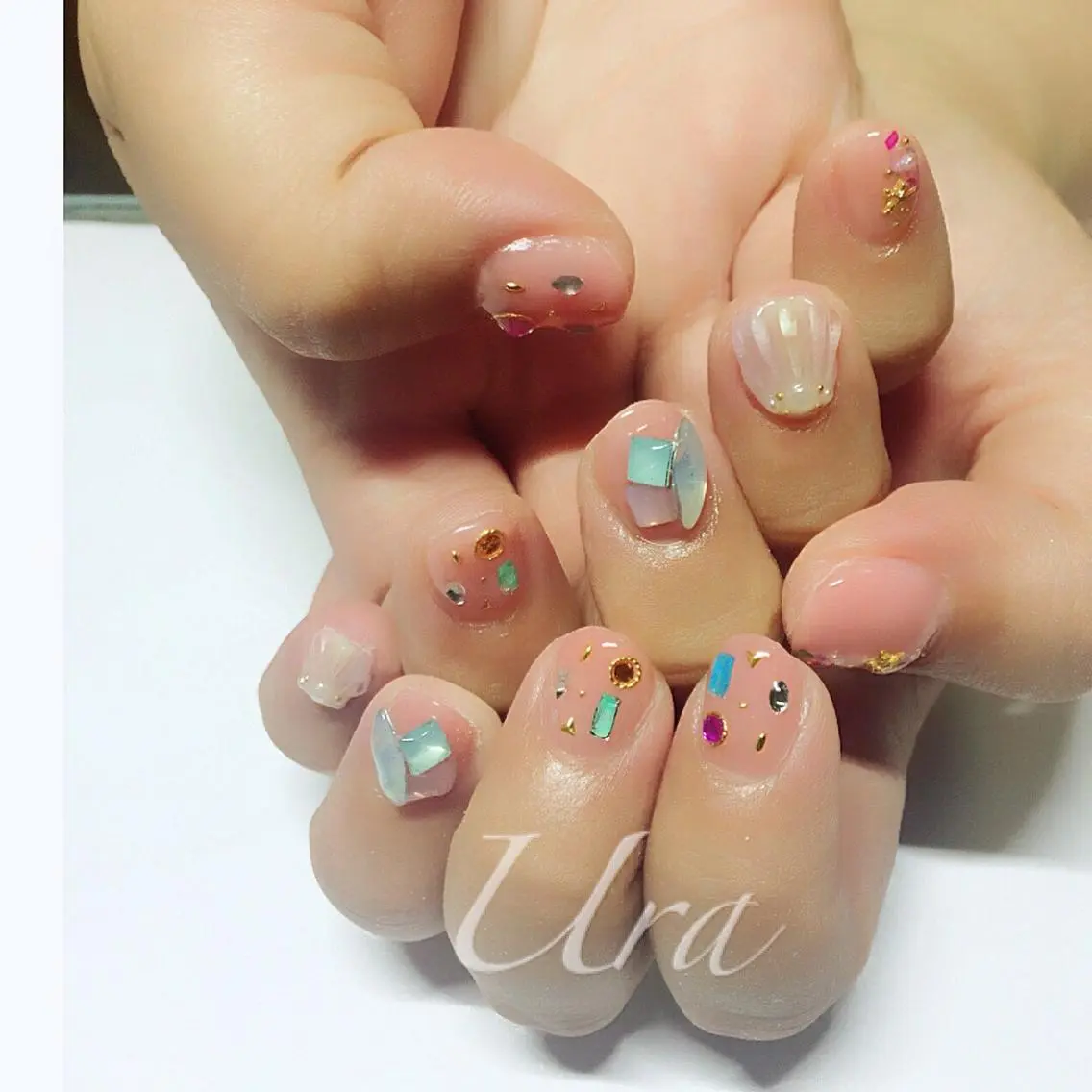 ネイル UrakoNail 《nail》のネイルデザイン
