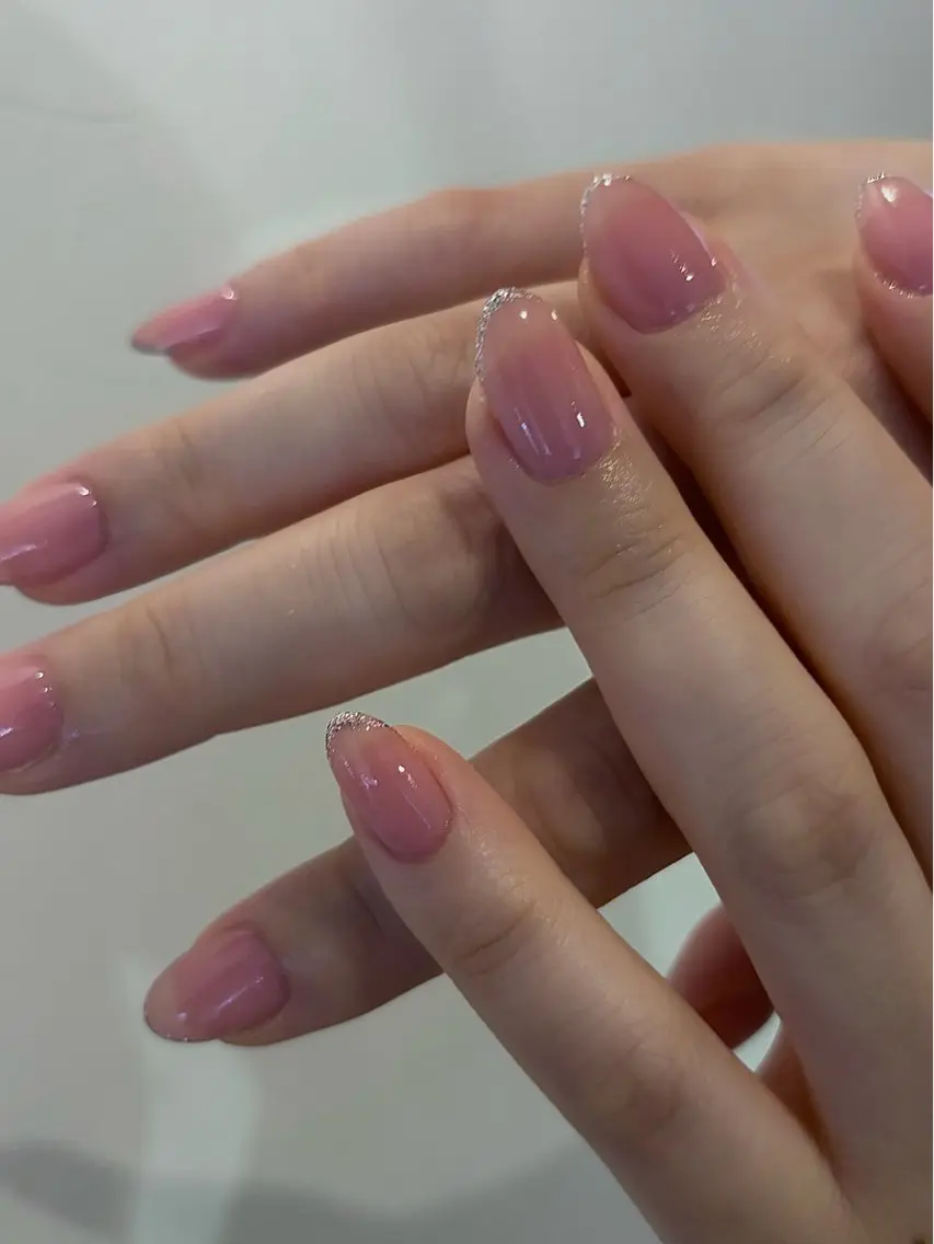 ネイル ハンドネイル Looogネイリスト 織戸のネイルデザイン