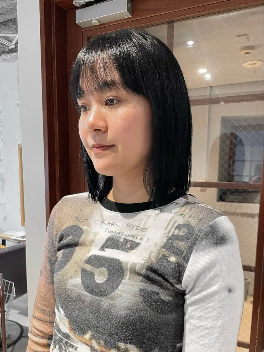 ミディアム カラー ベージュカラー 黒髪 ブリーチ 透明感カラー ブリーチなしカラー レイヤー×初 パーマ|hinakoのヘアスタイル