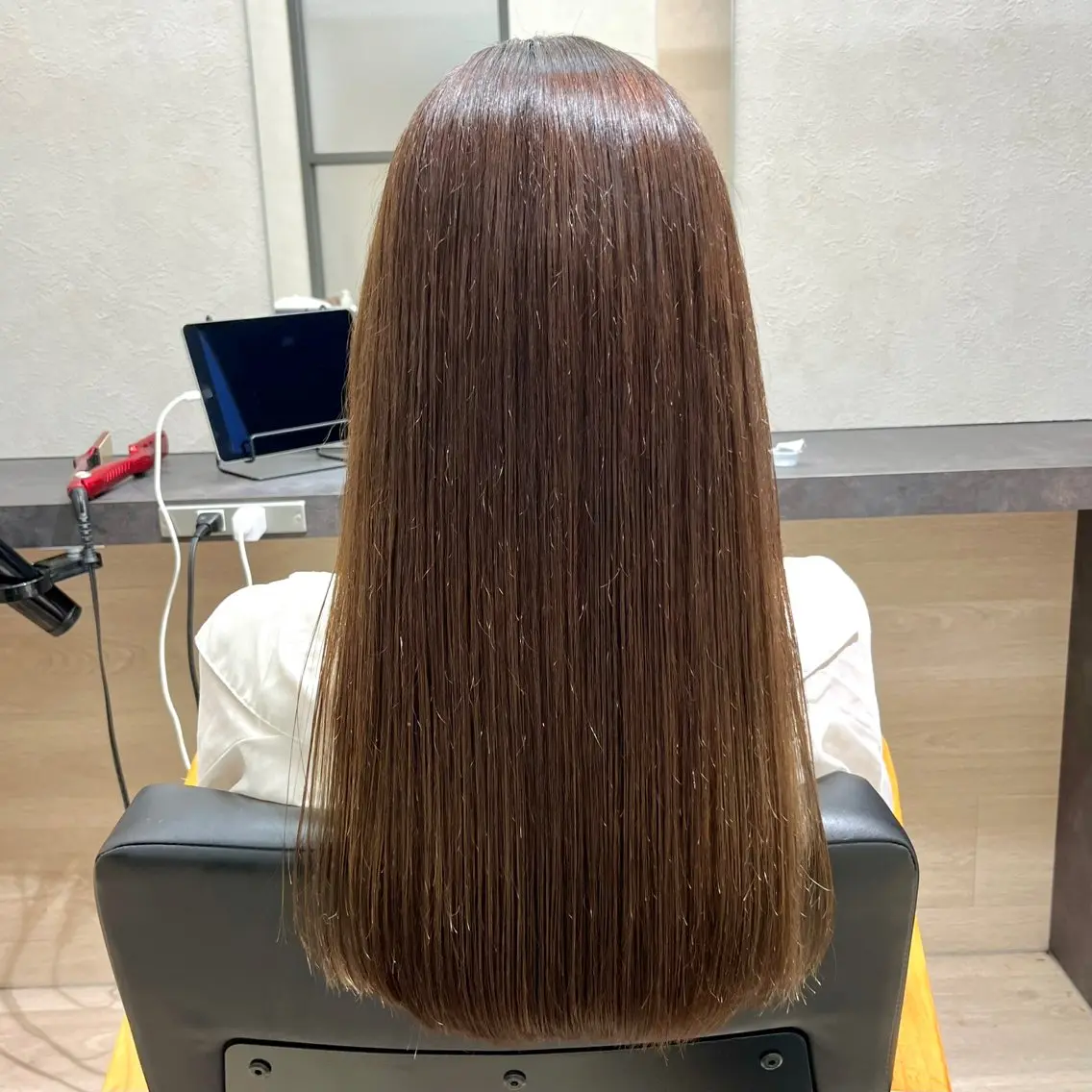 ロング カラー ブリーチ カット ヘアカラー トリートメント 有田裕真 【ブリーチカラー】のヘアスタイル