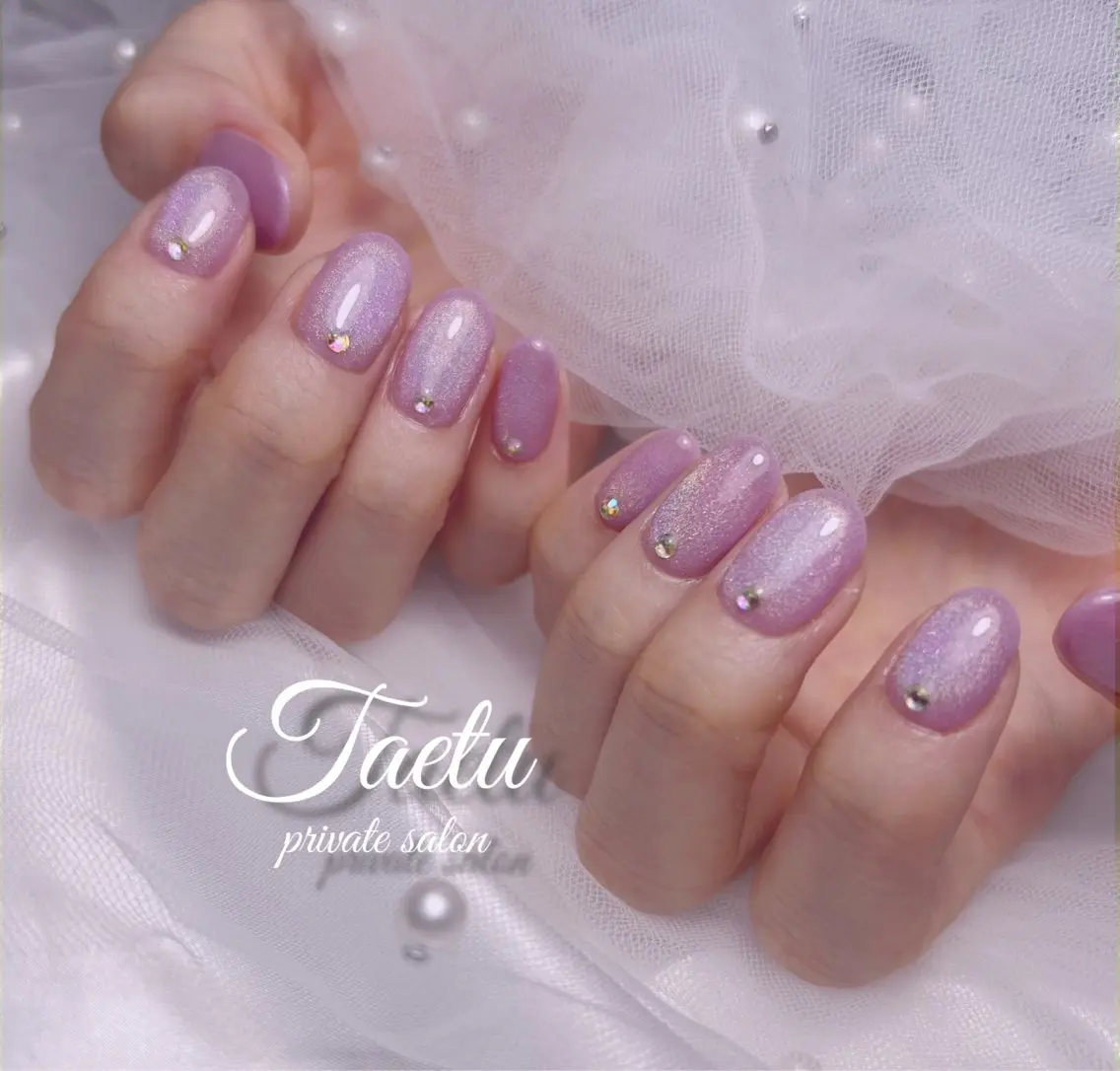 ネイル マグネットネイル ハンドネイル フットネイル 𝐓𝐀𝐄𝐓𝐔 💜Ayumiのネイルデザイン