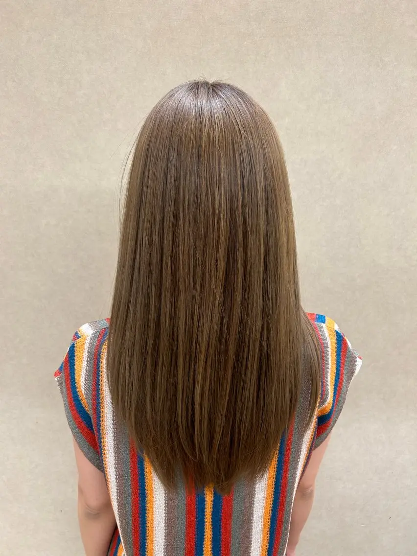 カラー 艶カラー🫧/ 板倉かなみのヘアスタイル