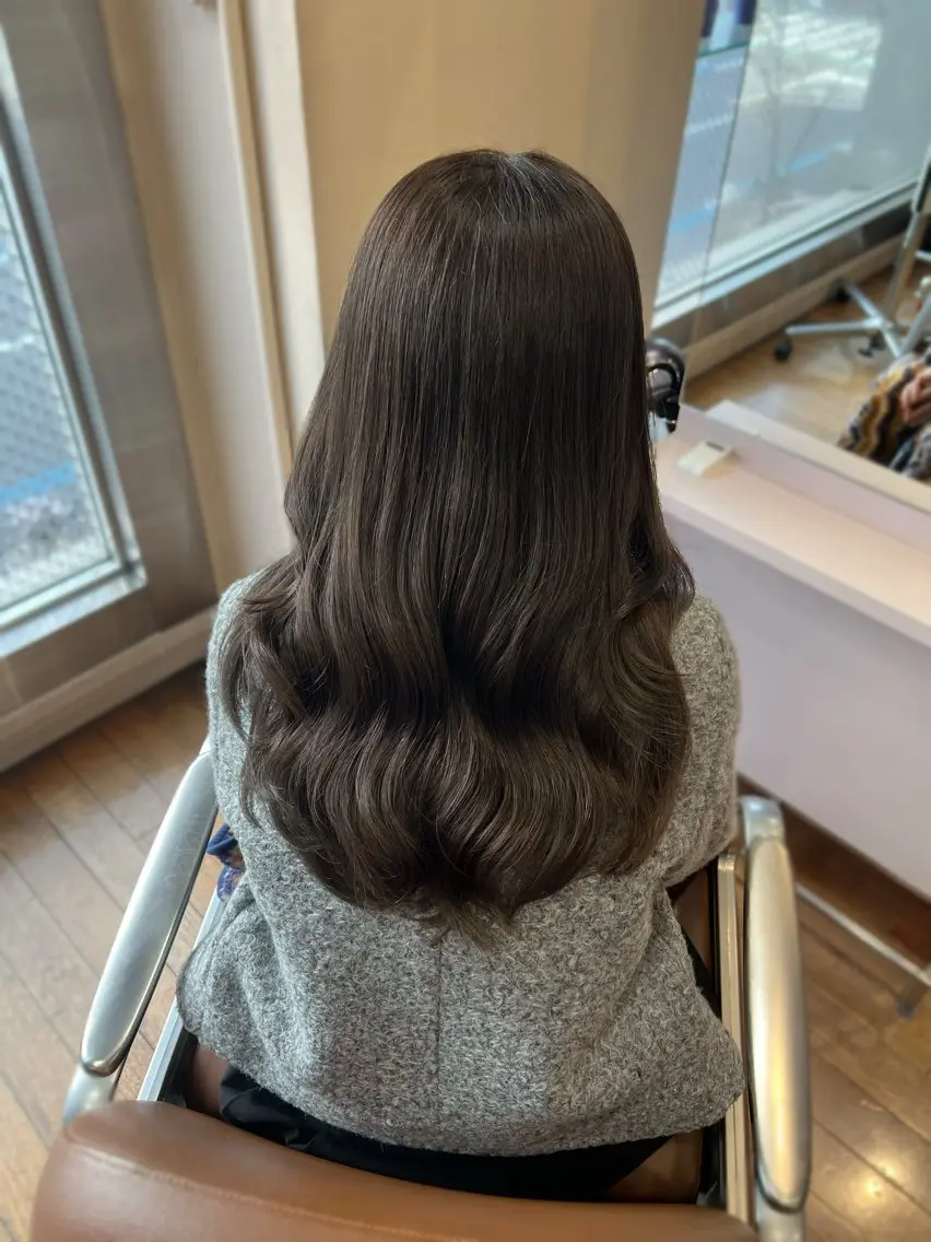 セミロング カラー 透明感カラー くびれヘア 顔まわりレイヤー 顔周りカット 髪質改善 ヘアカラー 'AXIS 栄 Konomiのヘアスタイル