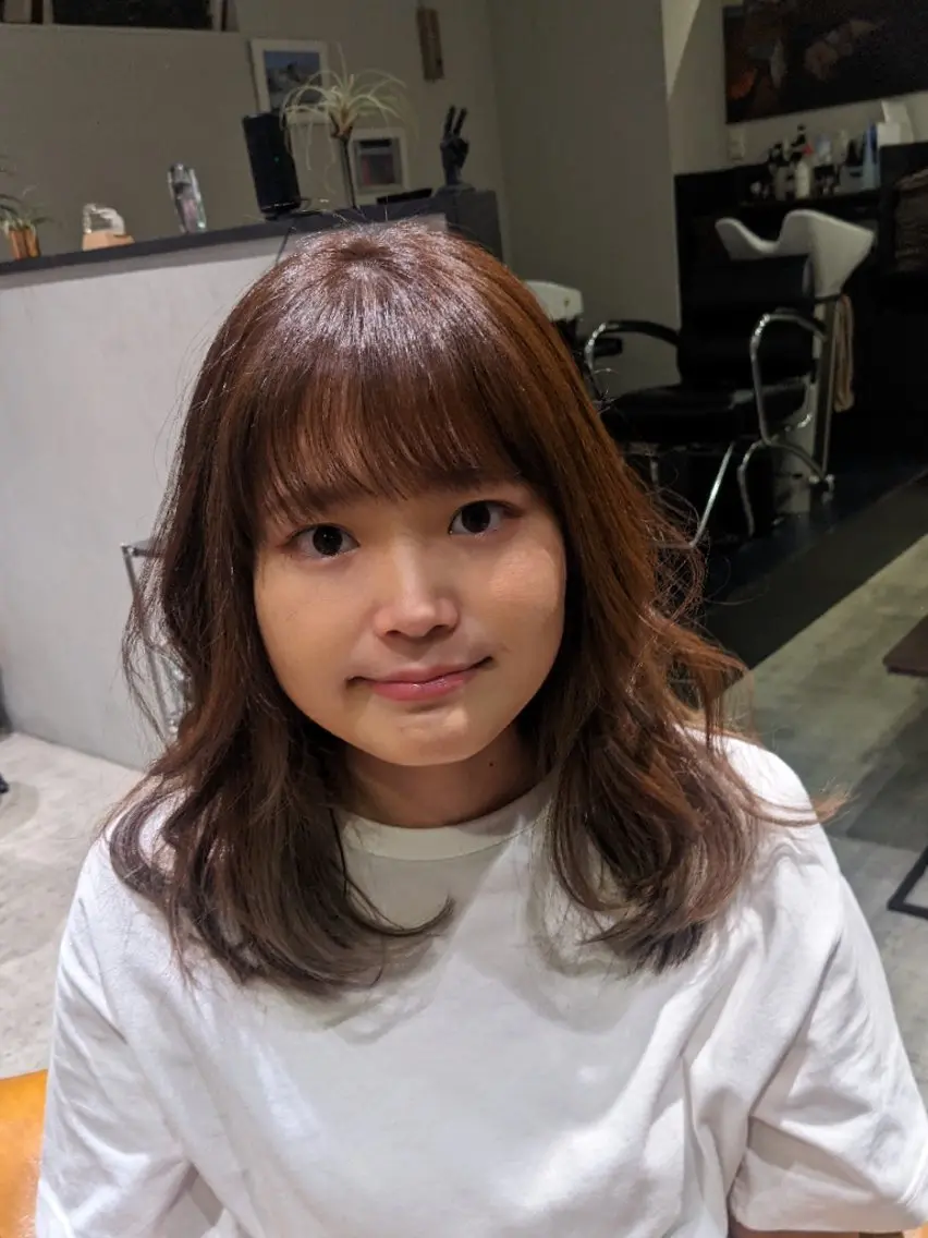 セミロング カラー over two 藤が丘のヘアスタイル