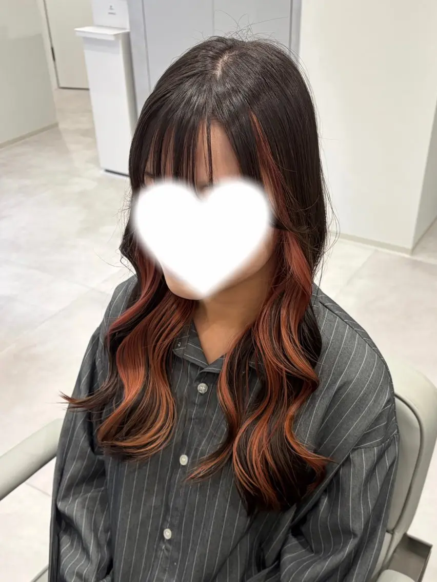 ロング カット ヘアカラー トリートメント ミルクティーカラー/ レイヤーカットAyaのヘアスタイル