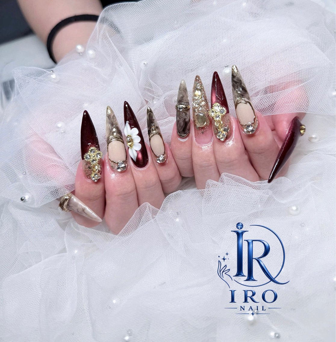 ネイル ハンドネイル IRO FUNABASHIのネイルデザイン