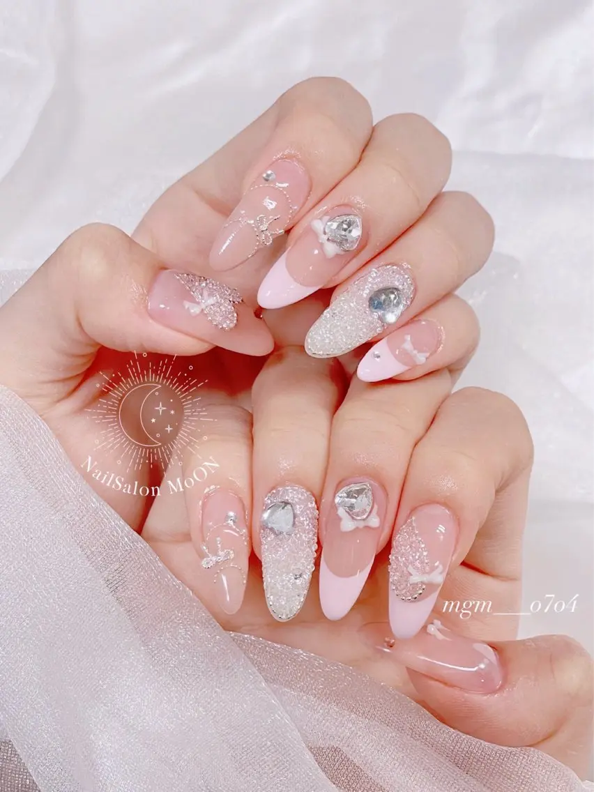 ハンドネイル ハンドケア MoON...❤︎ MeGuのネイルデザイン