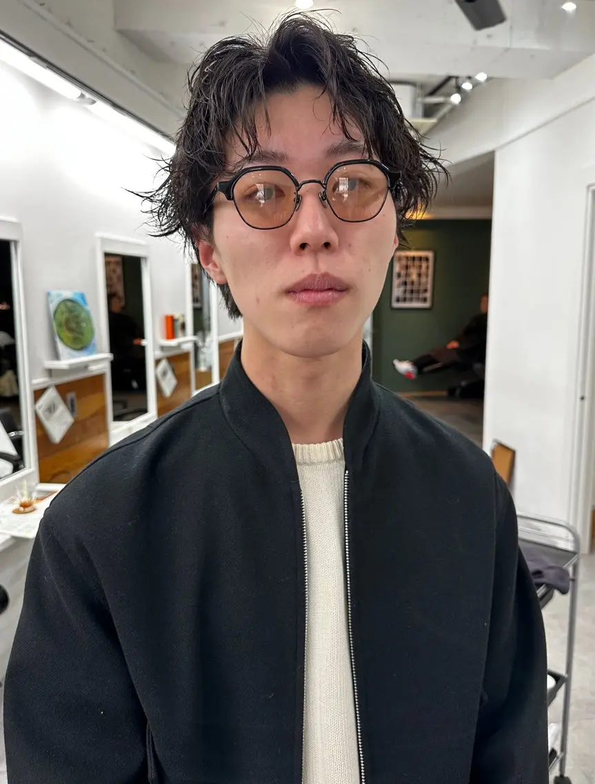 ショート パーマ メンズ グランジヘア 無造作ヘアHYUGAのヘアスタイル