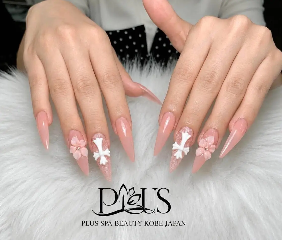 ネイル PLUSSPA HOANGのネイルデザイン
