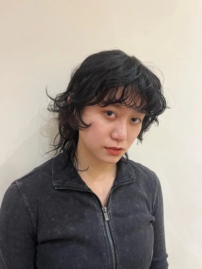 ミディアム パーマ ramphy 柴原 夢奈のヘアスタイル