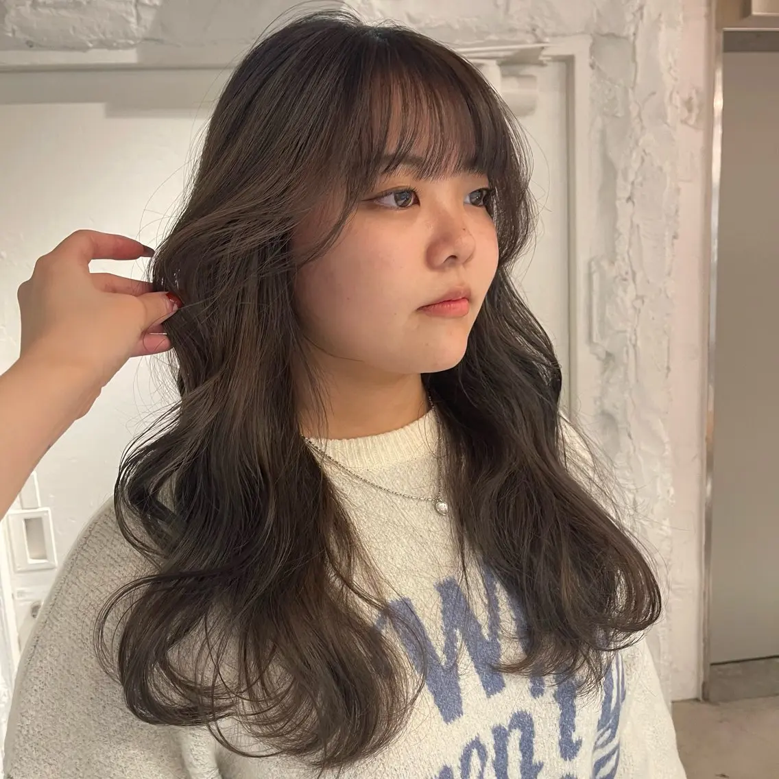 ロング カラー ブリーチ 透明感カラー グレージュ nameless miichiのヘアスタイル