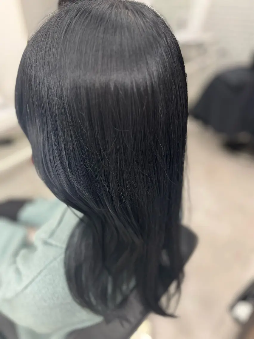 ミディアム カラー アッシュ ブルーカラー ブルーアッシュ 🫧ぷる艶カラー🫧 Yuubi🦩のヘアスタイル