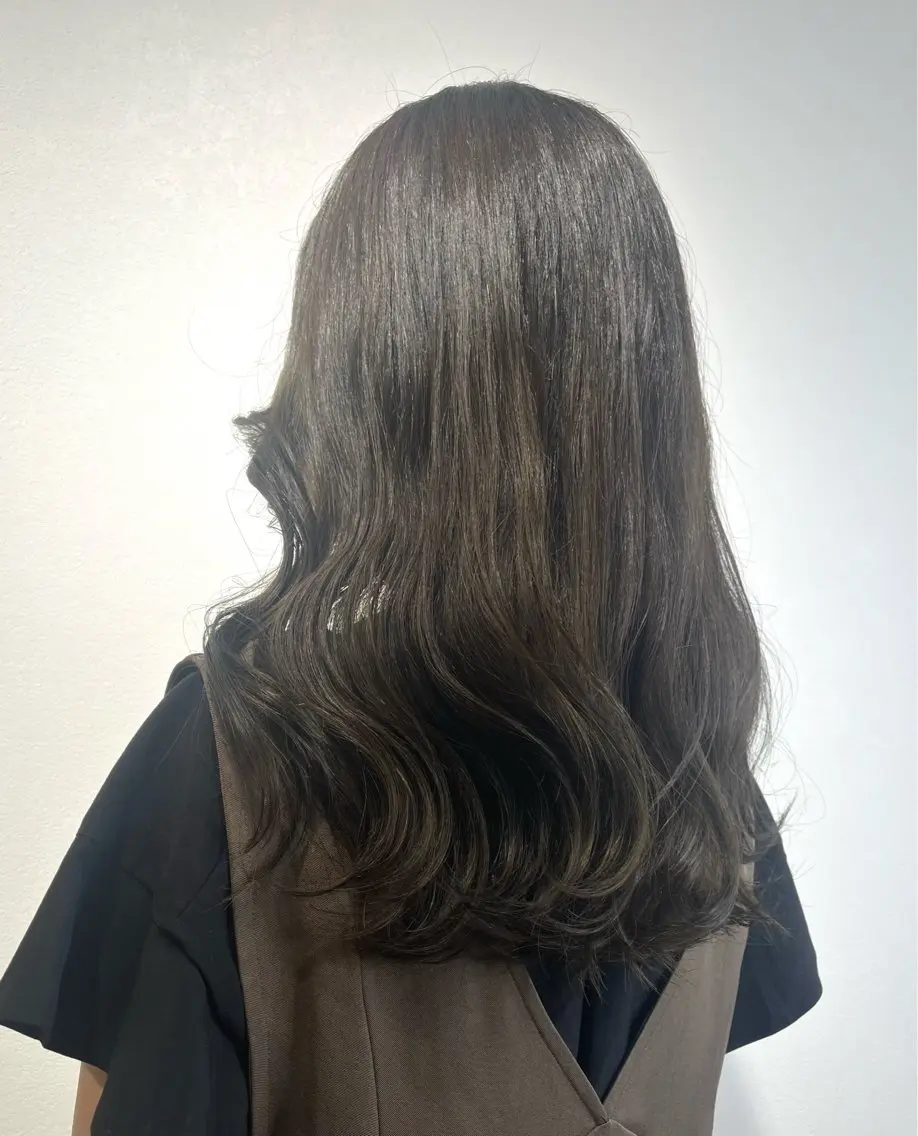 ロング カラー カット ヘアカラー 山神 あんじのヘアスタイル