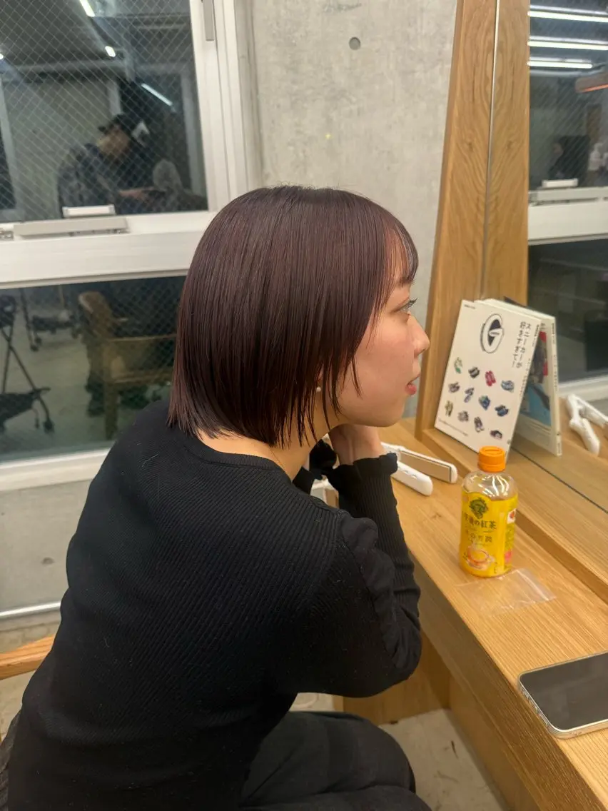 ミディアム カラー ミディアムレイヤー ベージュカラー ブリーチ 透明感カラー グレージュ カット ヘアカラー トリートメント 誰より丁寧なカット/ 小林輝/レイヤーのヘアスタイル