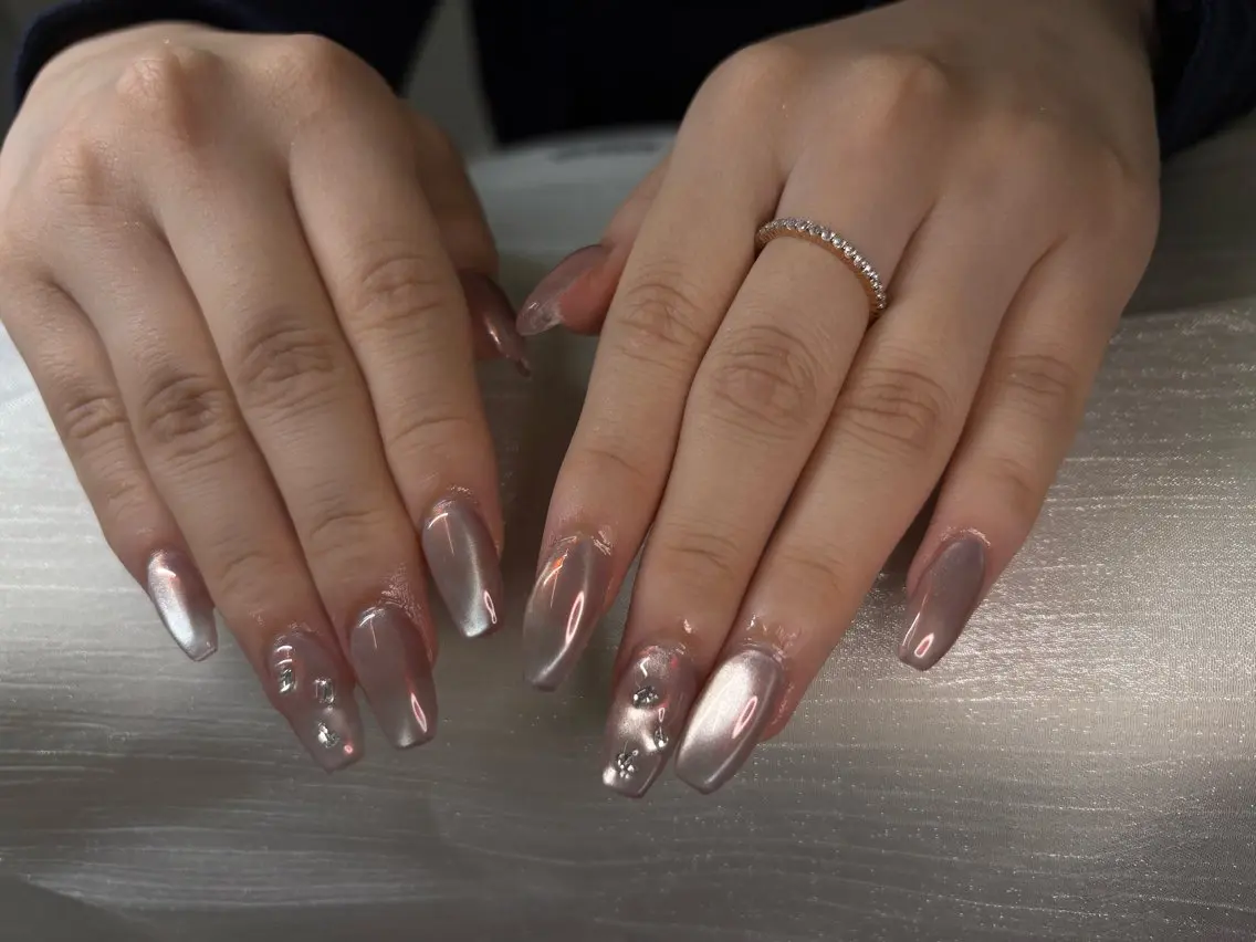 ネイル glowé Runaのネイルデザイン