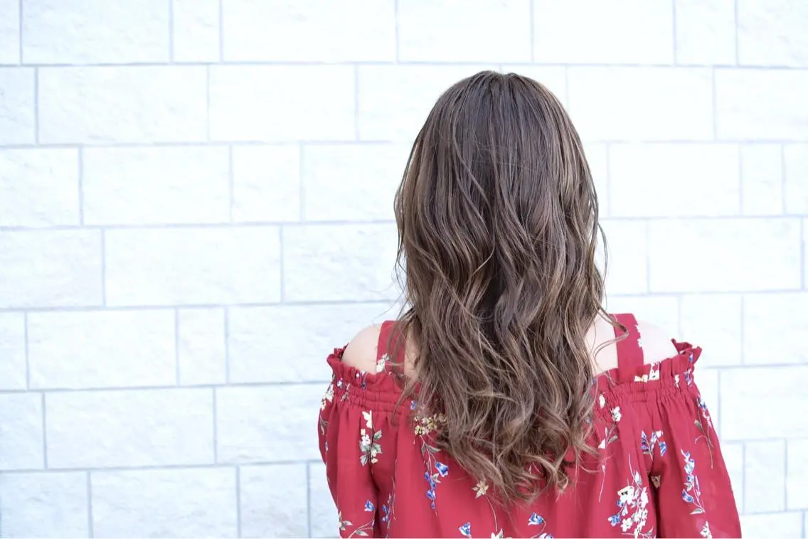 セミロング カラー ヘアアレンジ アッシュ グラデーションカラー ハイライトカラー ハイライト 信原 獎人のヘアスタイル