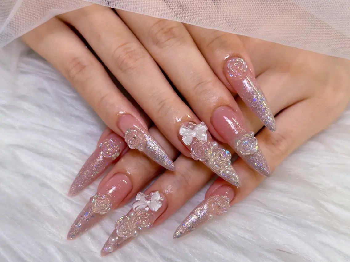 ネイル lucky nail 歌舞伎町のネイルデザイン