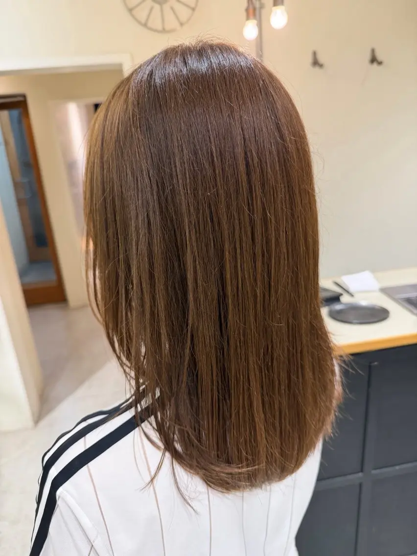 セミロング 白崎 珠莉のヘアスタイル