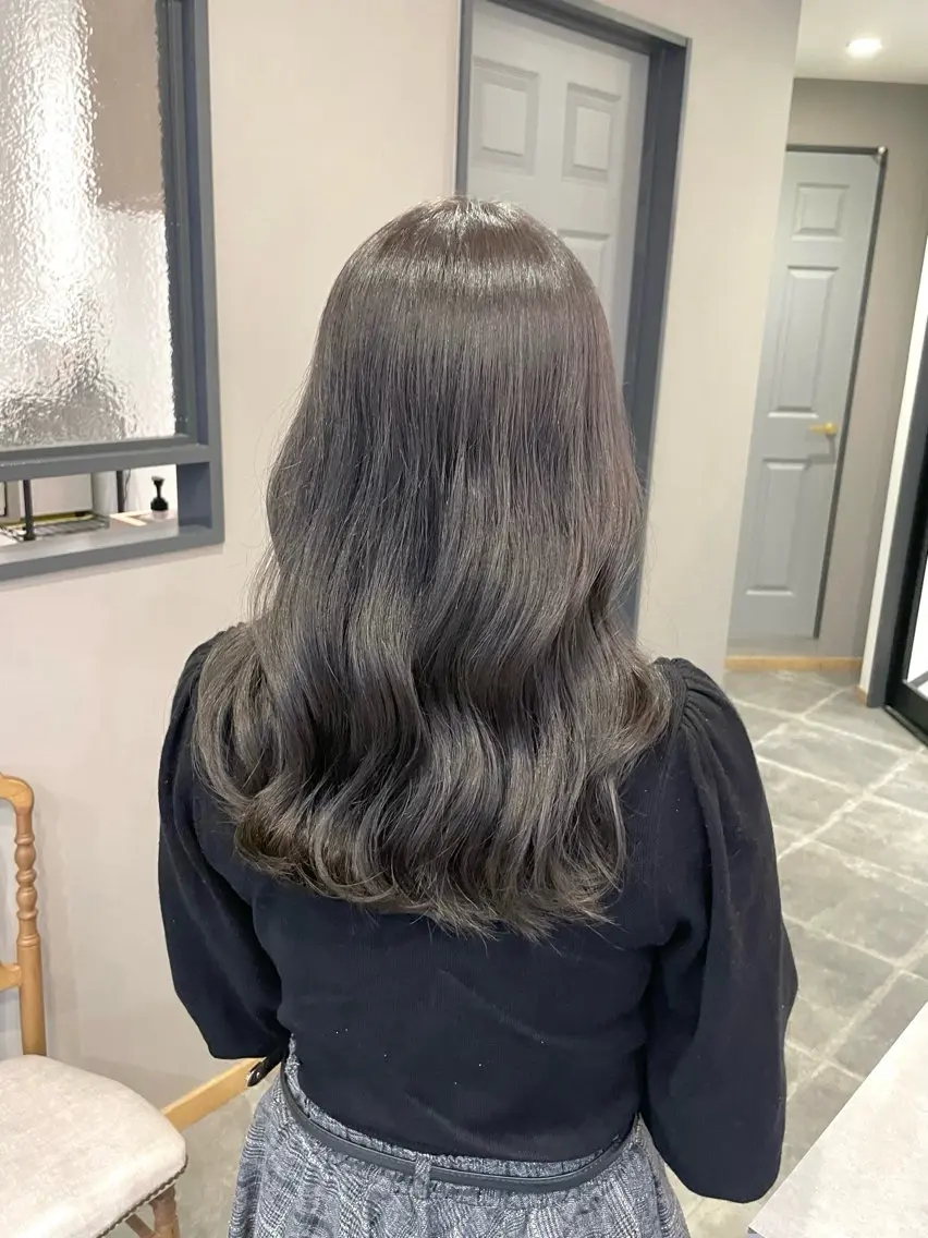 ロング カラー カット ヘアカラー トリートメント 西村 れいのヘアスタイル