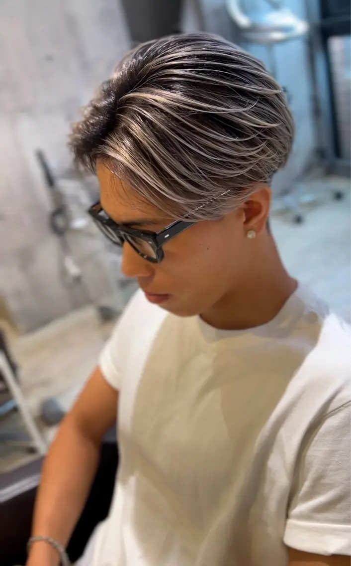 メンズ メンズバレイヤージュ レイヤーカット TAIKIのヘアスタイル