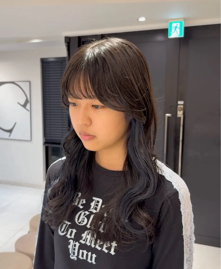 ロング カラー ブリーチ イヤリングカラー ヘアカラー トリートメント ヘッドスパ 艶髪/ボブモデル 募集🫧Terukaのヘアスタイル