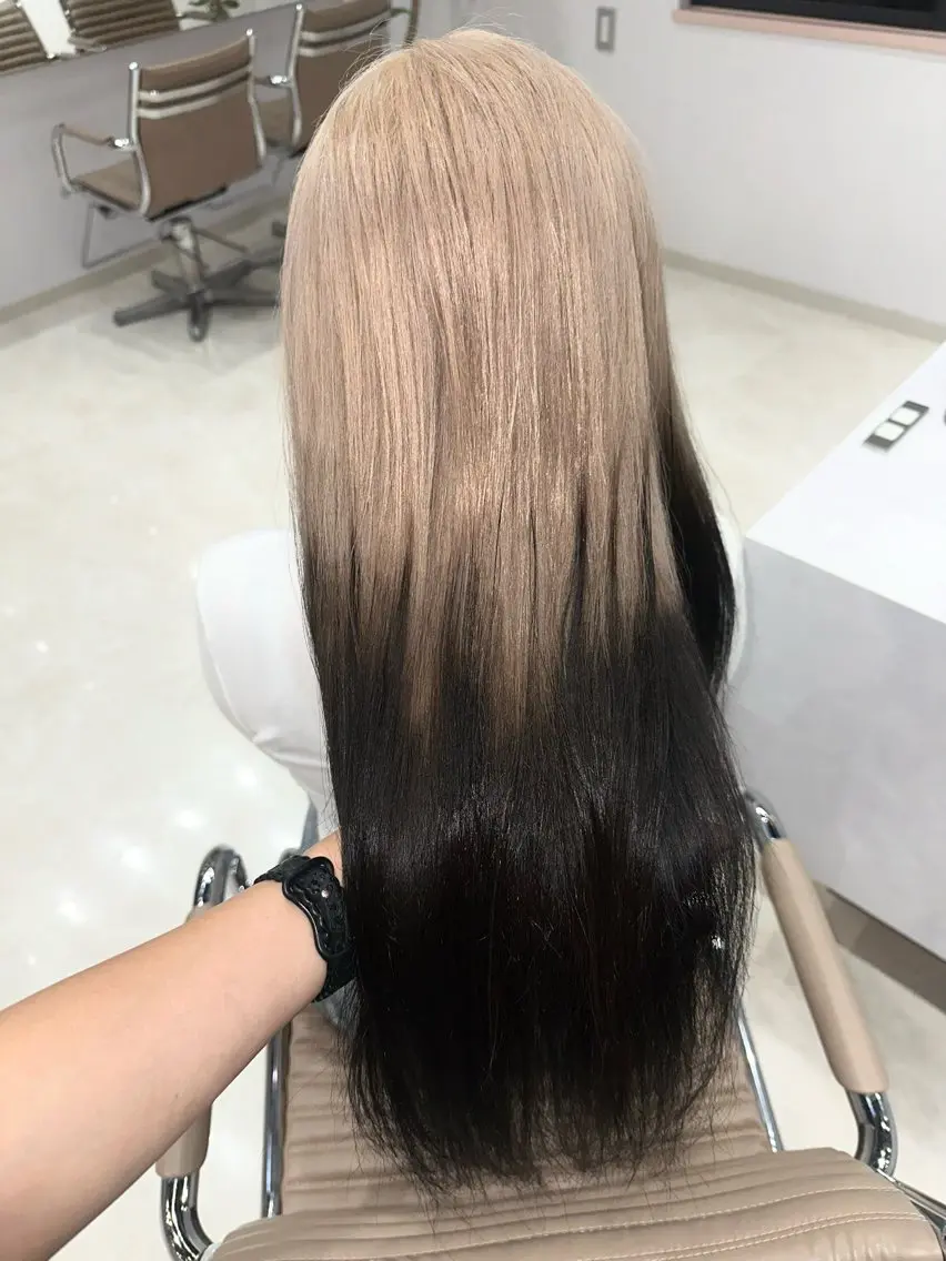 【👱🏻‍♀️似合わせハイトーン👱🏻‍♀️】カット➕ケアブリーチ➕カラー➕セラミドトリートメントの写真