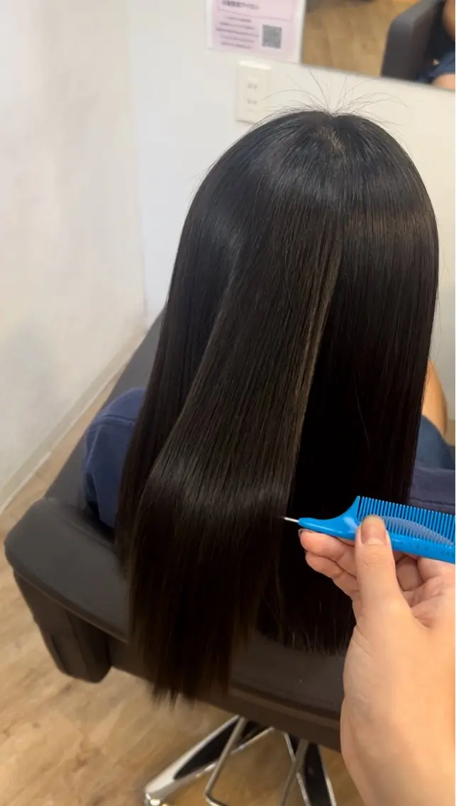 カット&髪質改善ストレートの写真