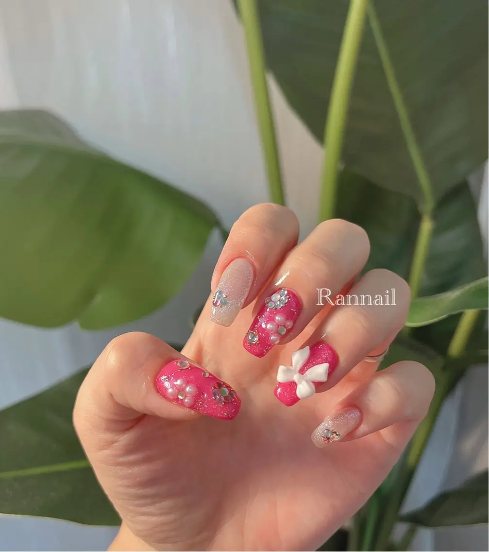 ネイル フレンチネイル ジェルネイル マグネットネイル マグネットフレンチ パラジェル Ran Nailのネイルデザイン