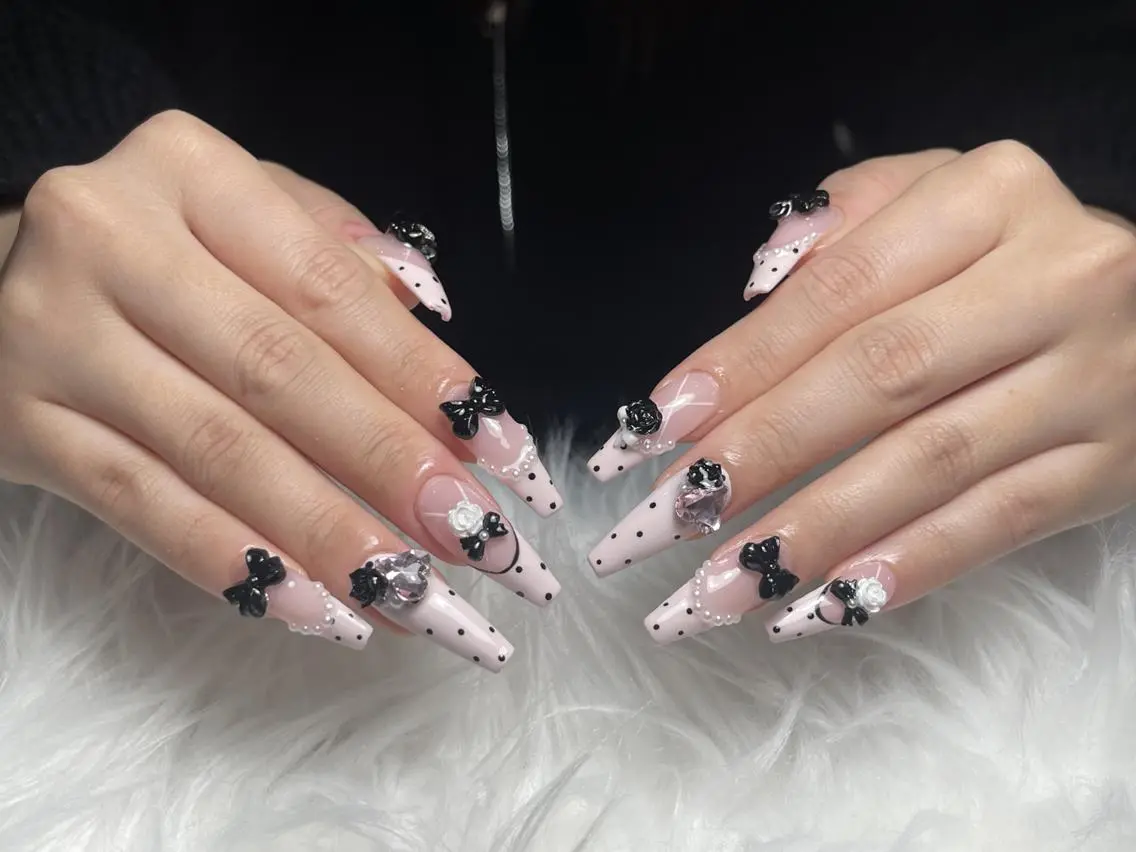 ネイル 長さ出し グラデーション 卒業式 キラキラネイル マグネットネイル ハンドネイル アンアンBelle Nail 池袋のネイルデザイン