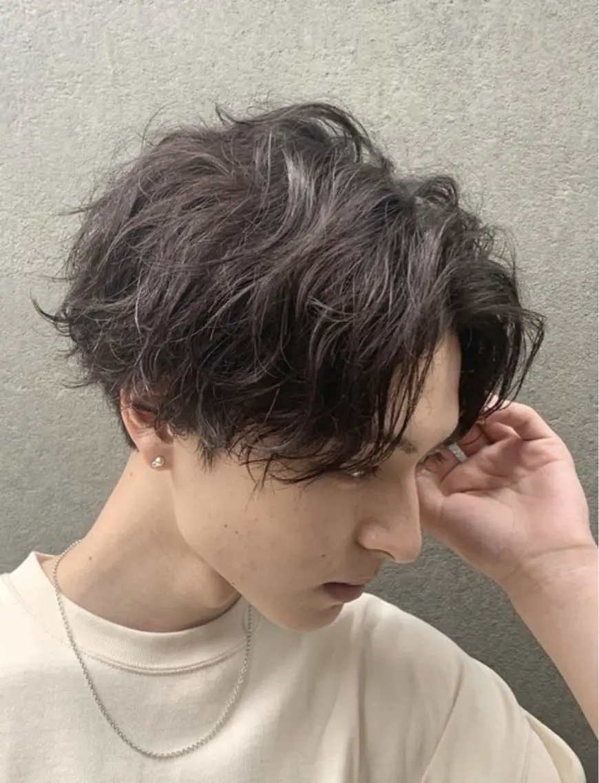 パーマ メンズ 中谷海里/フェザー パーマ/スパイキーのヘアスタイル