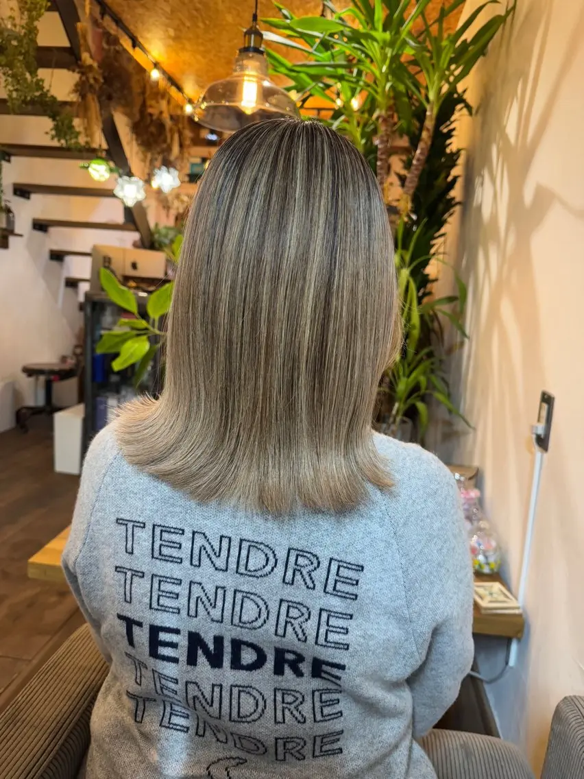 ミディアム ヘアーサロン アルカンシエルのヘアスタイル