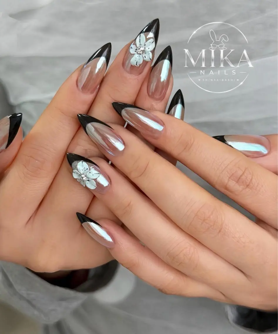 ネイル ガーリー キラキラネイル 韓国ネイル ロングネイル シンプルネイル ハンドネイル Genie Mika Nailsのネイルデザイン