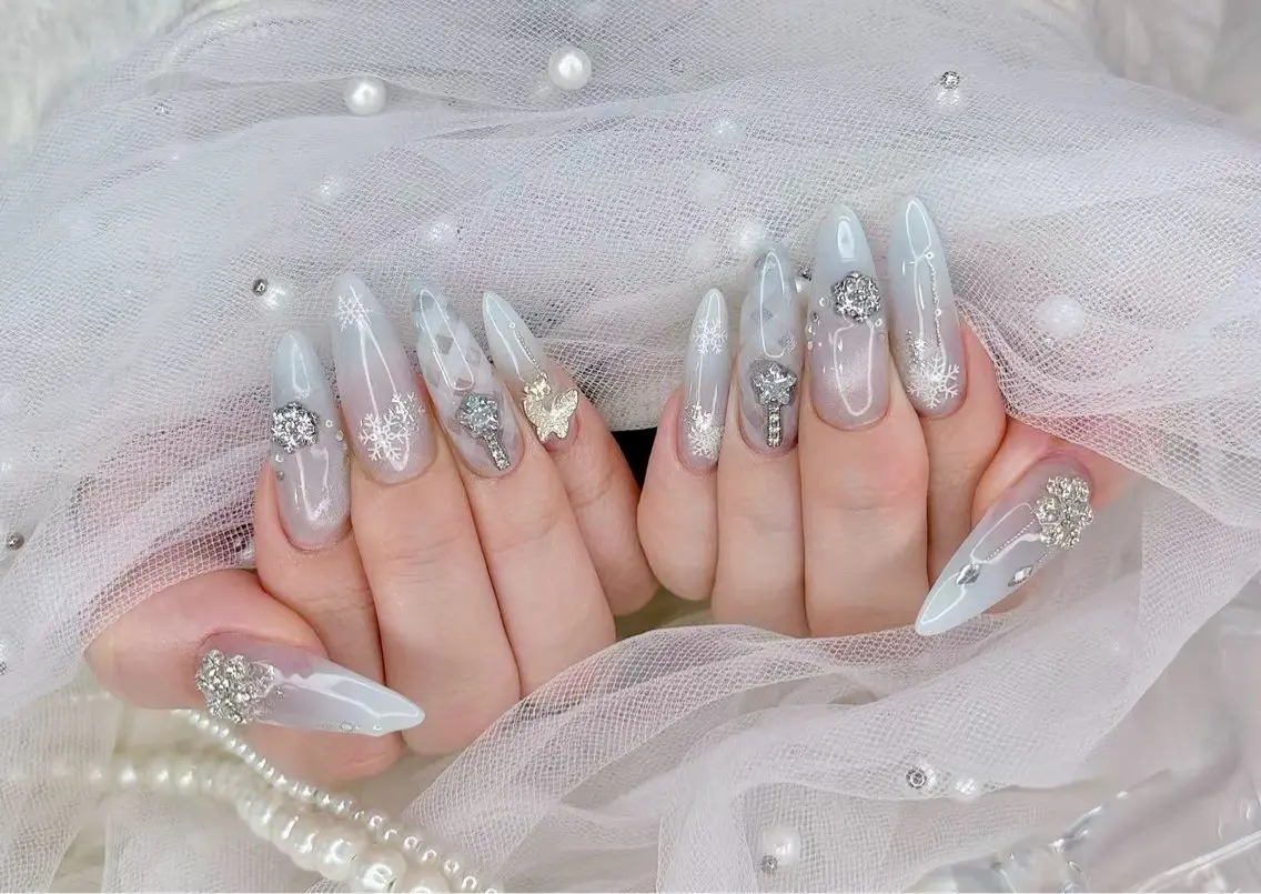 ネイル R salonのネイルデザイン
