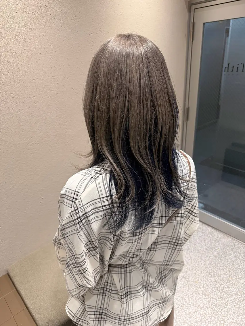 ロング カラー ブリーチ インナーカラー トリートメント 白川 大哉のヘアスタイル