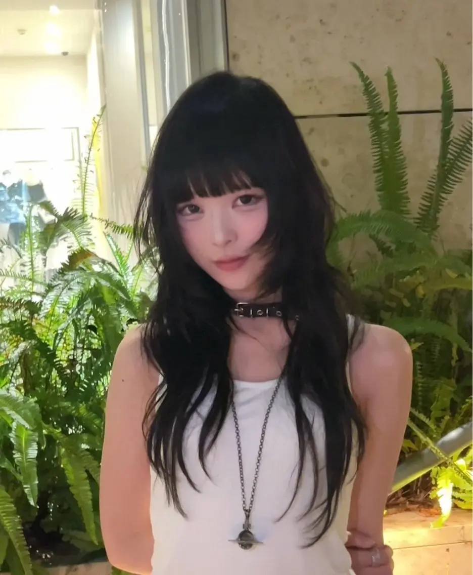 ロング カラー 黒髪 ブルーカラー ブルーブラック レイヤーカット スパイキーショート/ 吉村駿佑のヘアスタイル