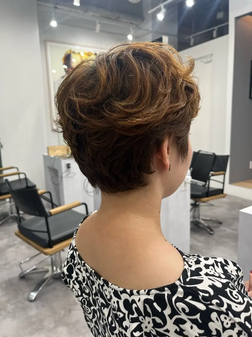 ショート パーマ 門崎未依/レイヤー/ メンズカット🪿🌼のヘアスタイル