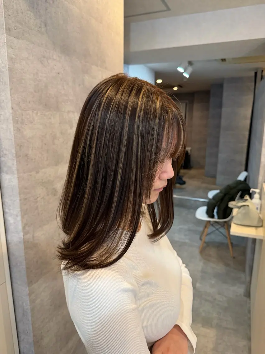 ミディアム カラー ハイライトカラー ハイライト ヘアカラー トリートメント 💎夏葵 ハイライト /デザイン指名No1のヘアスタイル