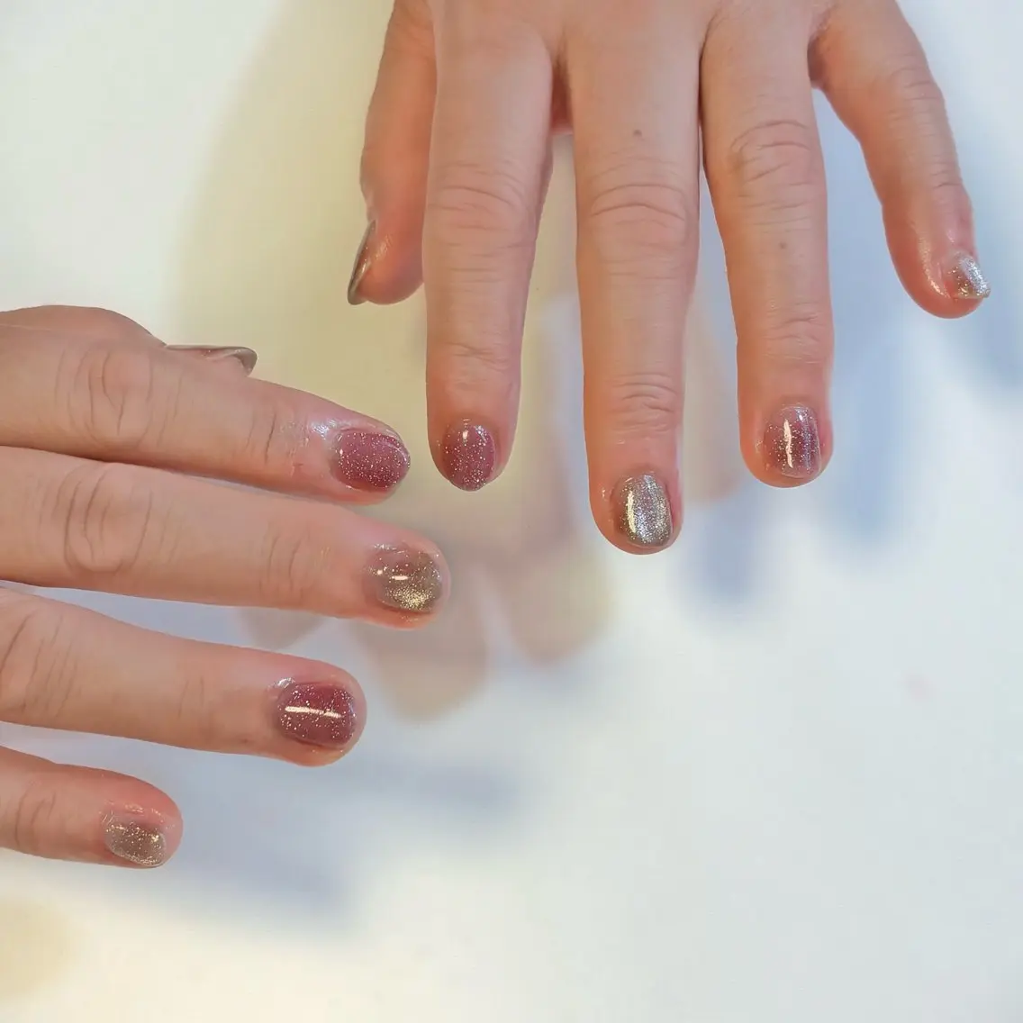 ネイル フラッシュネイル キラキラネイル ラメ(グリッター) マグネットネイル ピンク ハンドネイル ネイルサロン💎 Bibiのネイルデザイン