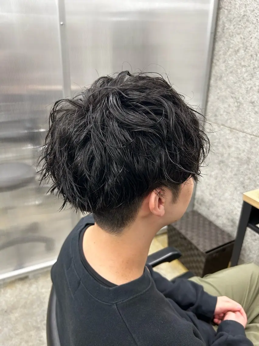 メンズ カット パーマ 中村 眞歩のヘアスタイル