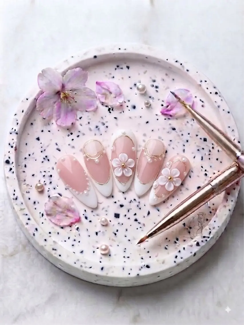 ネイル キラキラネイル ストーンネイル Michan Nailのネイルデザイン