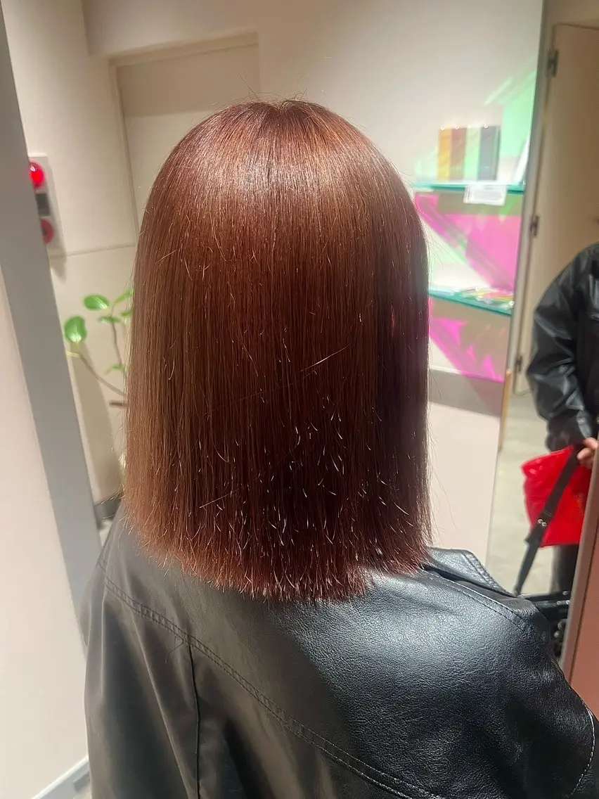 カラー ブリーチ ブラウンカラー レッドカラー 伊東杏珠 TRモデル募集中のヘアスタイル