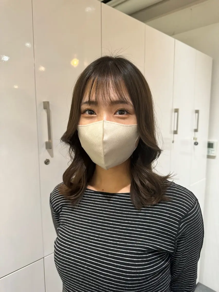 ミディアム カット 赤み無し柔らかカラー 【梅田】madokaのヘアスタイル