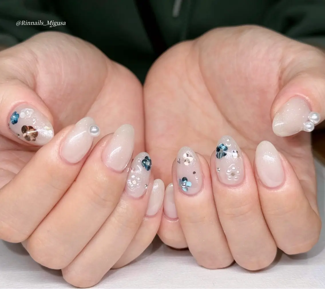 ミディアム 韓国風ヘア ハンドネイル RIN NAILS ᥫ᭡Migusaのネイルデザイン