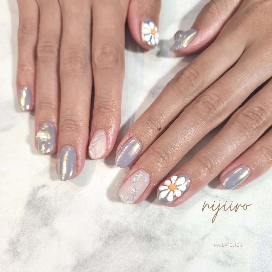 ネイル オーロラネイル ハンドネイル nijiiro🌈 サトウのネイルデザイン