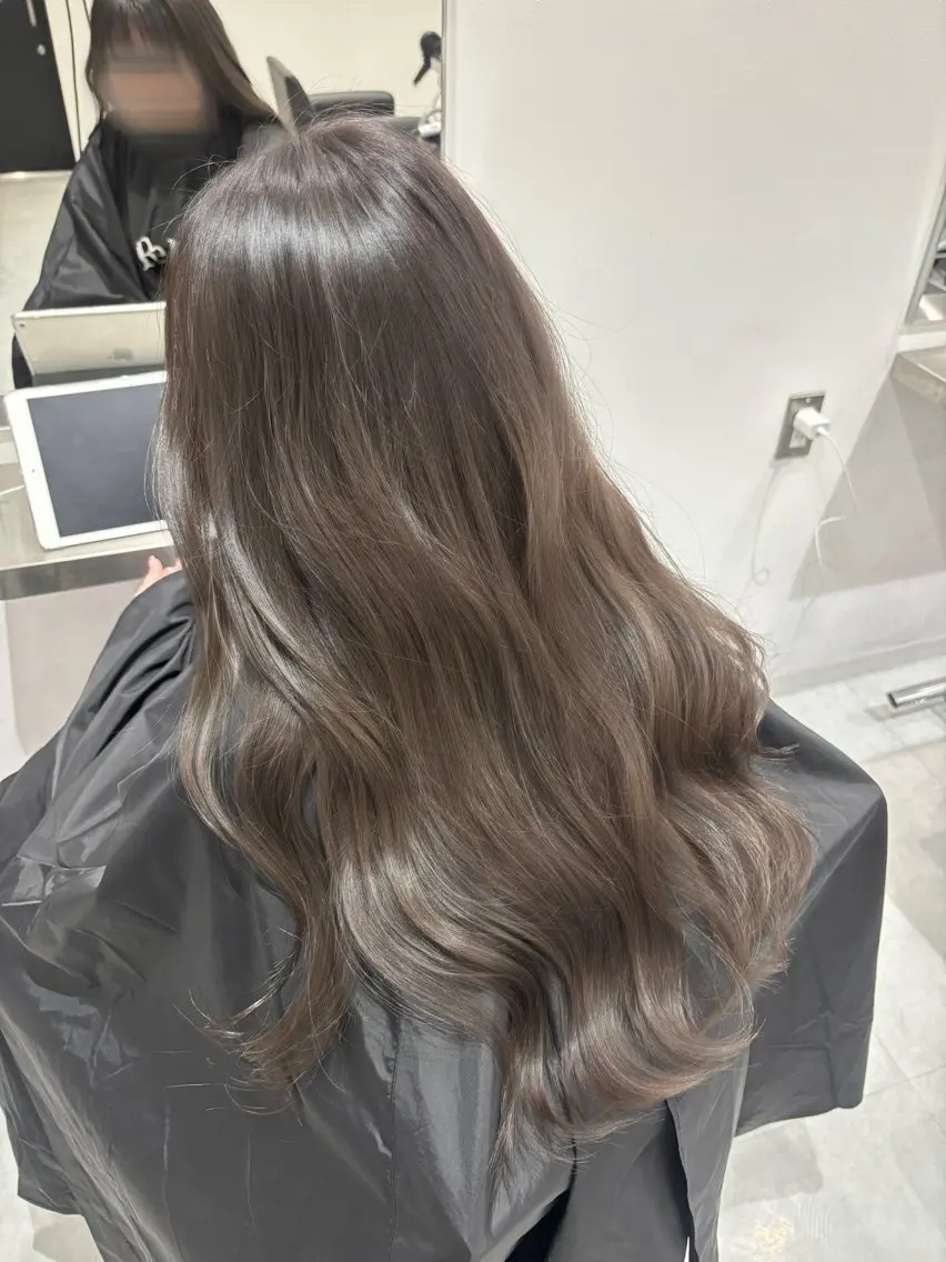 ロング カラー ベージュカラー 透明感カラー グレージュ ハイライトカラー イルミナカラー カット ヘアカラー トリートメント レイヤーカット🎀× 韓国風🇰🇷正源のヘアスタイル